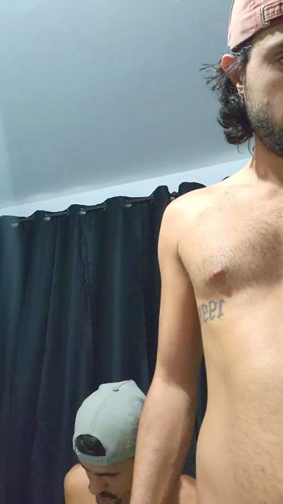 Levi_Henrique live cam on Cam4
