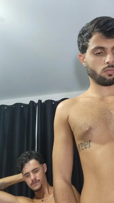 Levi_Henrique live cam on Cam4