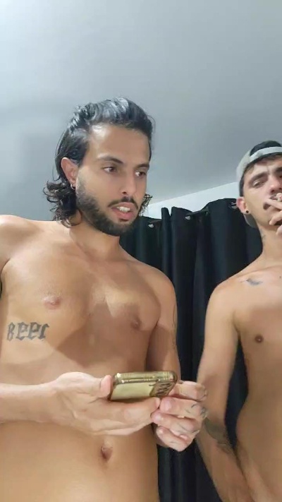 Levi_Henrique live cam on Cam4
