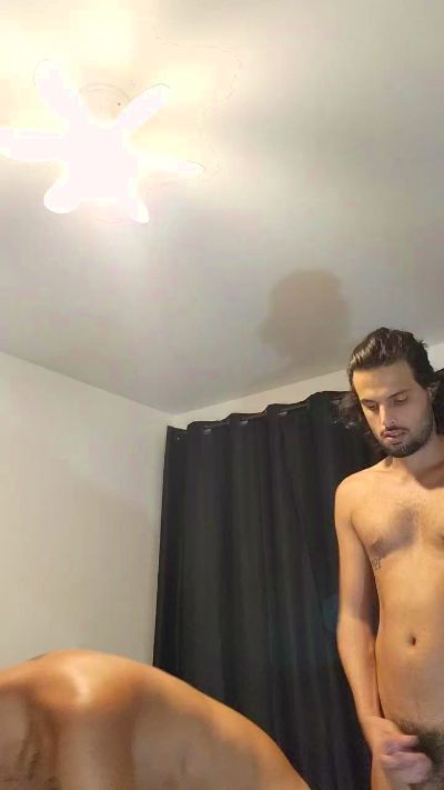Levi_Henrique live cam on Cam4