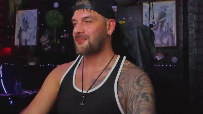 LexHardy live cam on Cam4