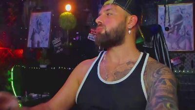 LexHardy live cam on Cam4