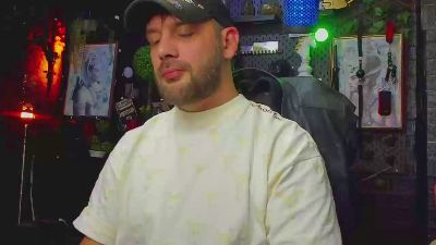LexHardy live cam on Cam4