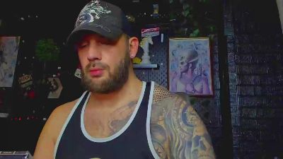 LexHardy live cam on Cam4