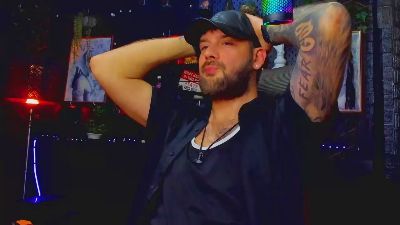 LexHardy live cam on Cam4