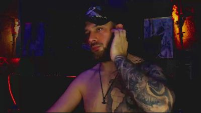 LexHardy live cam on Cam4