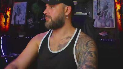 LexHardy live cam on Cam4