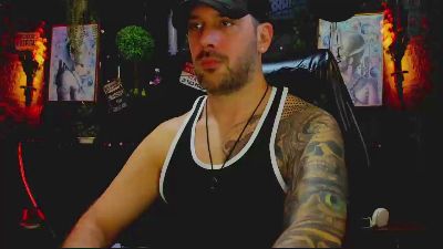 LexHardy live cam on Cam4