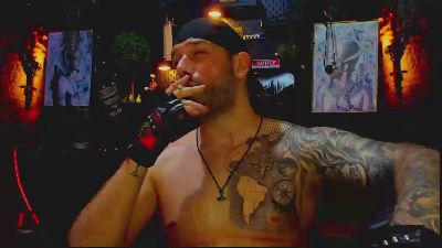 LexHardy live cam on Cam4