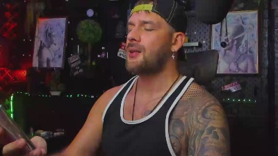 LexHardy live cam on Cam4