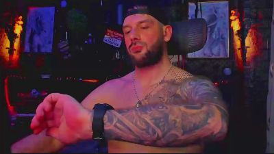 LexHardy live cam on Cam4