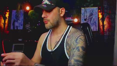 LexHardy live cam on Cam4