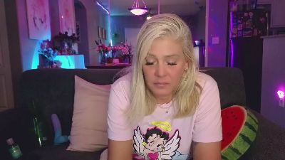 Lexi_shocker live cam on Cam4
