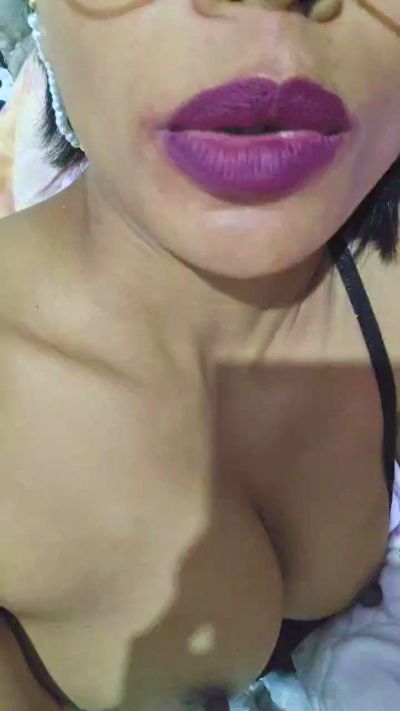 LeyaCat live cam on Cam4