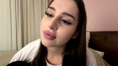 LeylaLambey live cam on Cam4