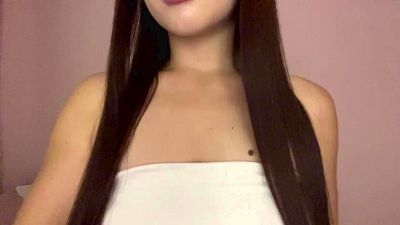 LeylaLambey live cam on Cam4