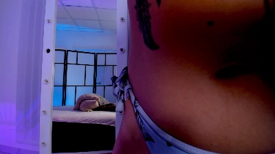 Leyla_foxxy live cam on Cam4