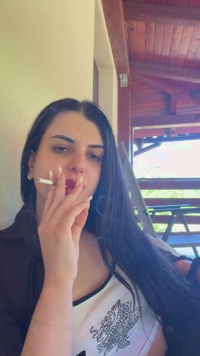 Watch  Leylaamia live on Cam4