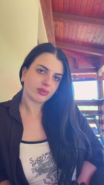 Profile and Statistics for Leylaamia on Cam4