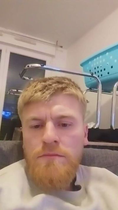Lhomme2feu live cam on Cam4