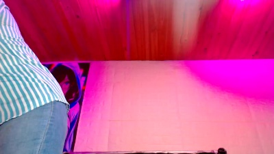 LiLibeth1 live cam on Cam4