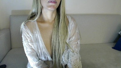 Lia9Lumi live cam on Cam4