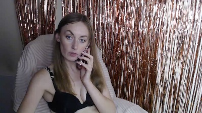 LiaHearts_ live cam on Cam4