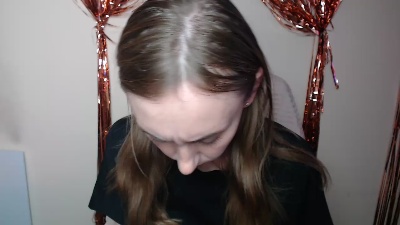 LiaHearts_ live cam on Cam4