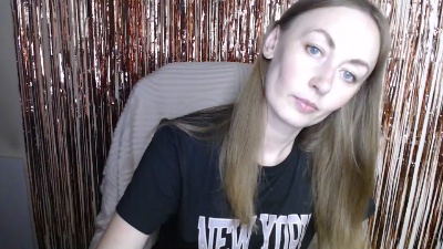 LiaHearts_ live cam on Cam4