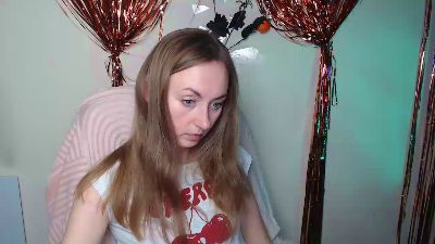 LiaHearts_ live cam on Cam4