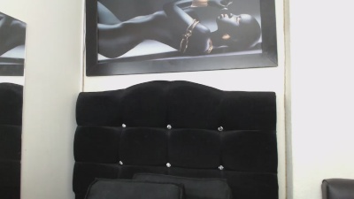 Lia_19 live cam on Cam4