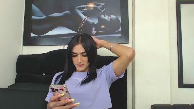 Lia_19 live cam on Cam4