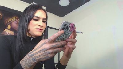 Lia_19 live cam on Cam4