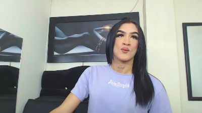 Lia_19 live cam on Cam4