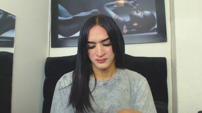 Lia_19 live cam on Cam4