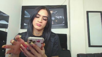 Lia_19 live cam on Cam4
