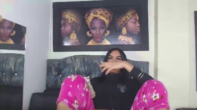 Lia_19 live cam on Cam4