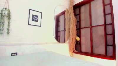 Lia_Passion live cam on Cam4