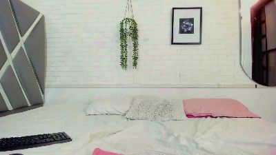 Lia_Passion live cam on Cam4