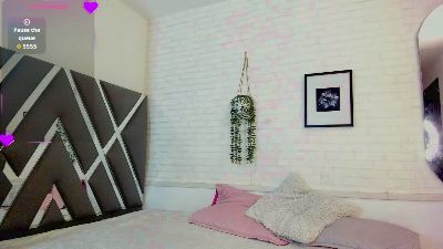 Lia_Passion live cam on Cam4