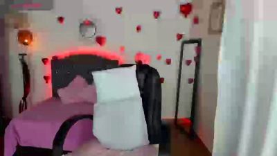 Lia_baby live cam on Cam4