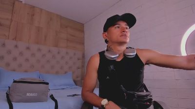 LiamDeep live cam on Cam4