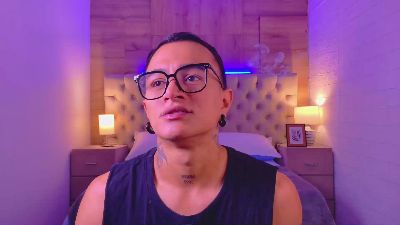 LiamDeep live cam on Cam4