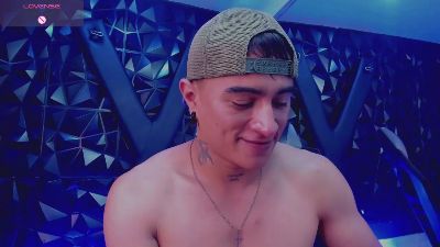LiamDeep live cam on Cam4