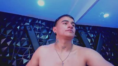 LiamDeep live cam on Cam4