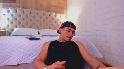 LiamDeep live cam on Cam4