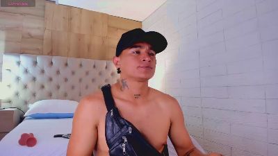 LiamDeep live cam on Cam4