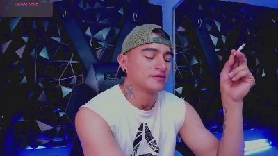 LiamDeep live cam on Cam4