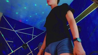 LiamScottt live cam on Cam4
