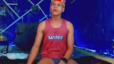LiamScottt live cam on Cam4